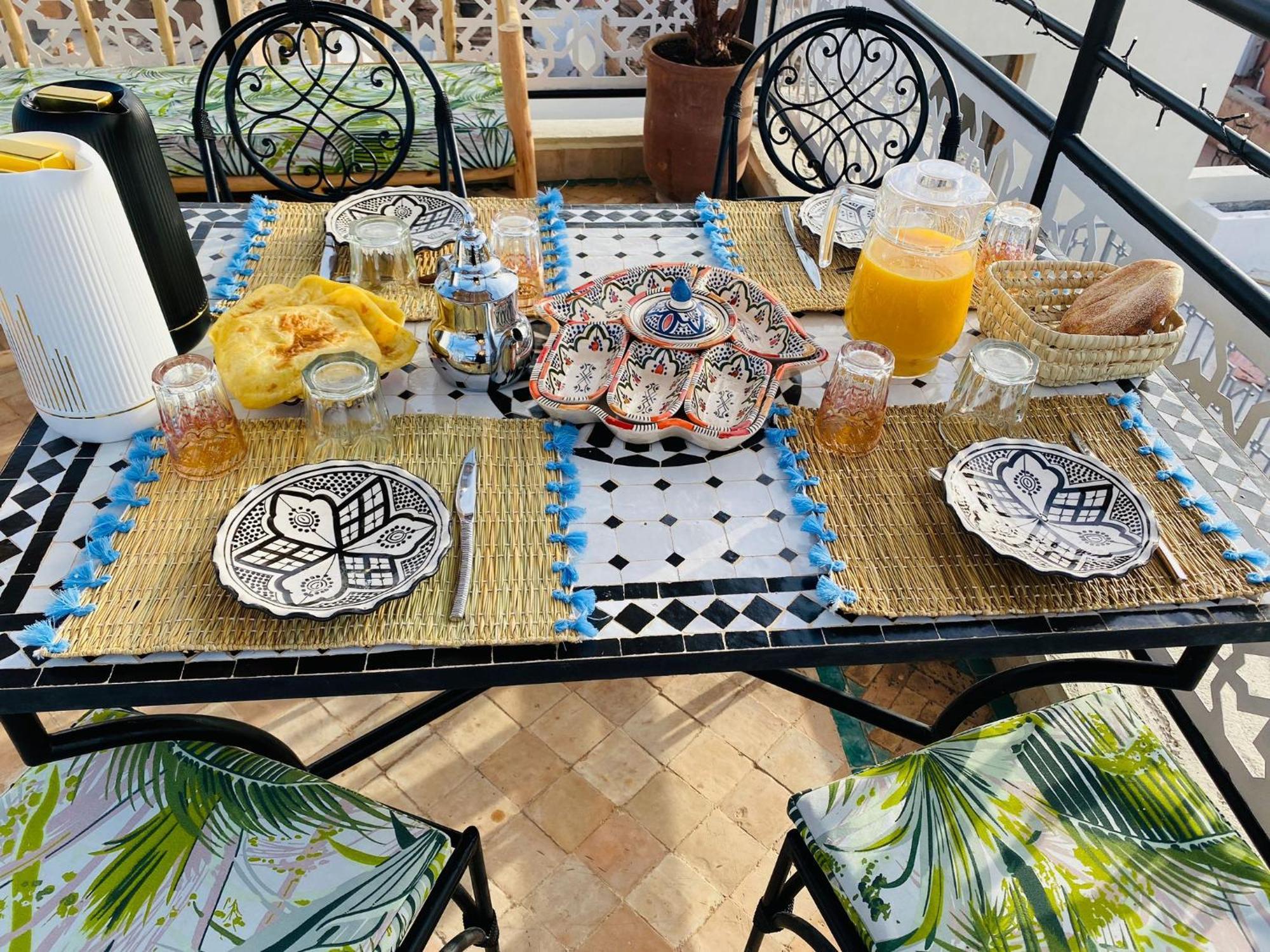 Riad & Spa Sous Le Soleil Chez Jerome Et Pamela Ch Lagon Marrakesh Bagian luar foto